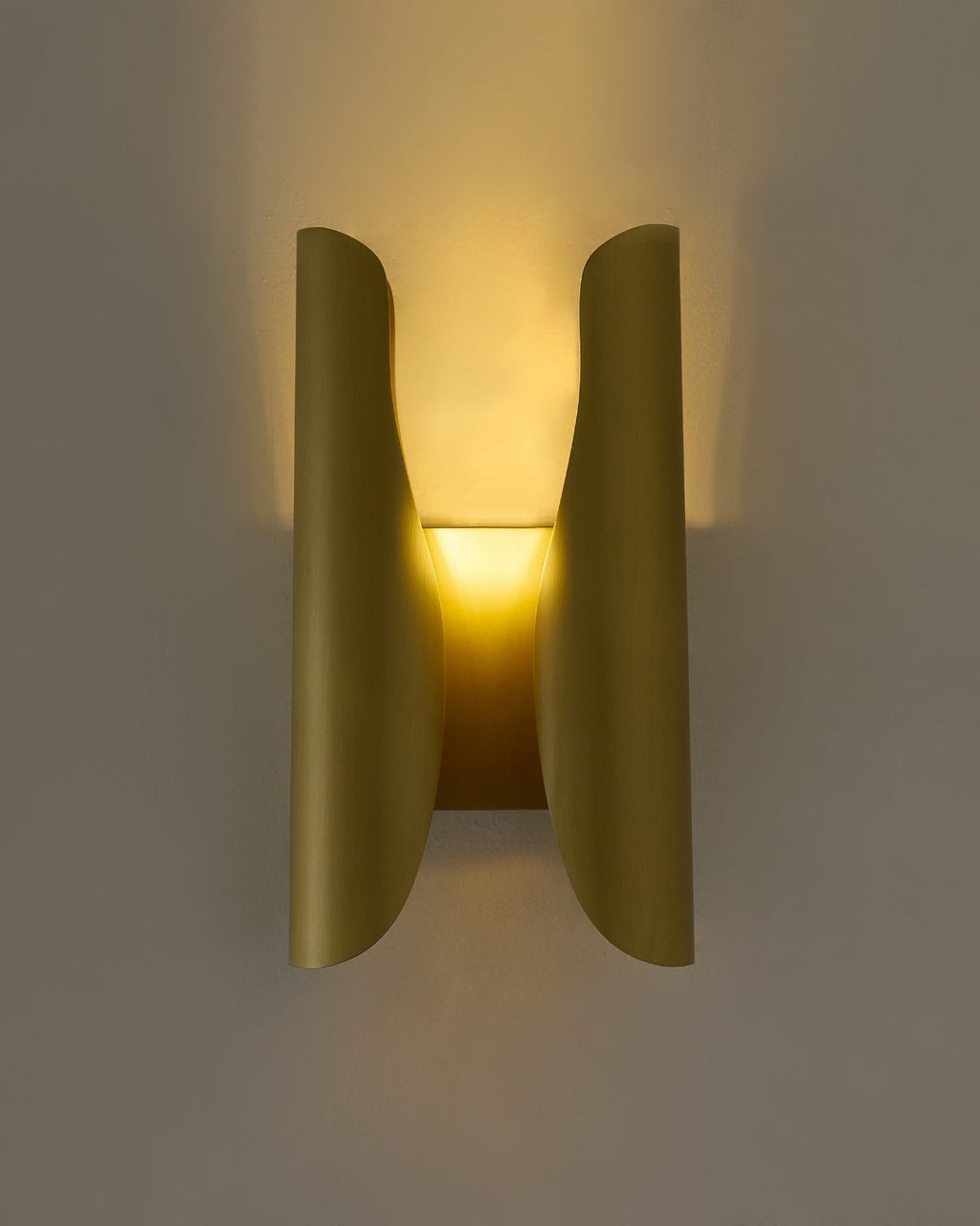 Sebastian Wall Sconce